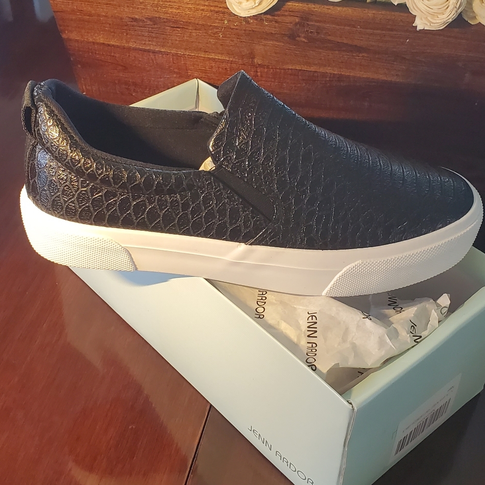Jenn Ardor Slip on Snake skin Black Shoes